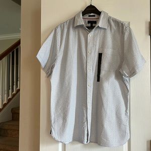 Short sleeve button up
